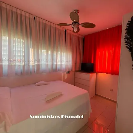 Lejlighed 5 Estrellas 4e Con Piscinas Jardines Pistas De Padel Parque Infantil Etc Benidorm