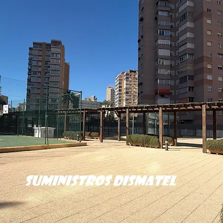 5 Estrellas 4e Con Piscinas Jardines Pistas De Padel Parque Infantil Etc Benidorm